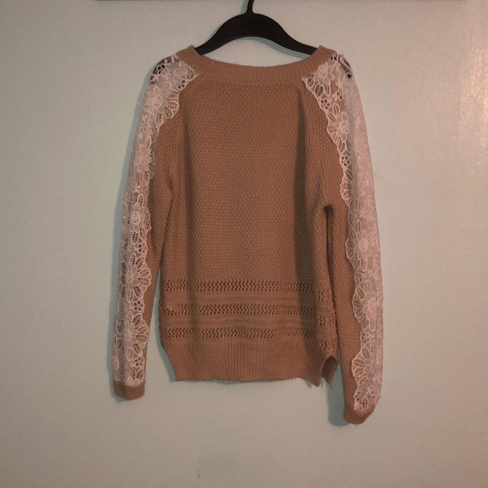 White, tanish sweater